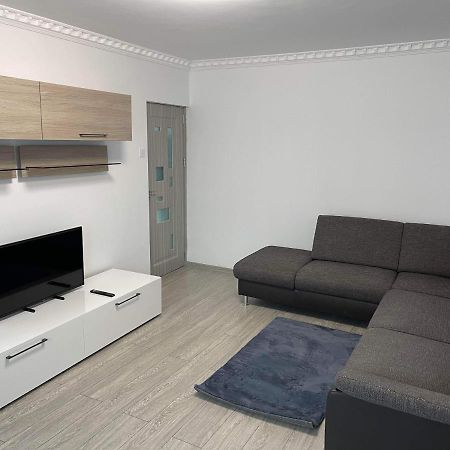 Eric Apartment Buzau Ngoại thất bức ảnh