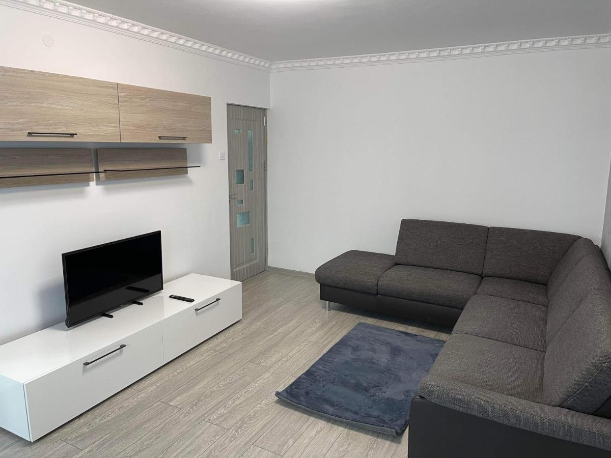 Eric Apartment Buzau Ngoại thất bức ảnh